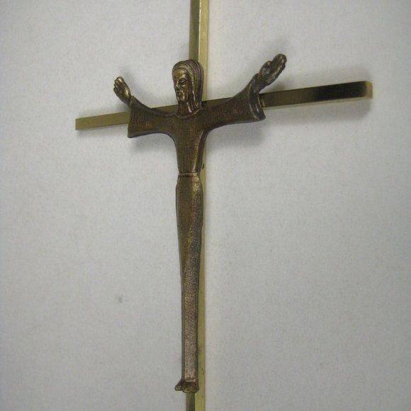 Vintage Bronze Metal Thin Crucifix Robed Jesus Wall Decor Hanging Brass 10 inch - Picture 7 of 14